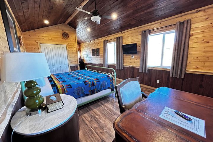 The Rim Rock Inn