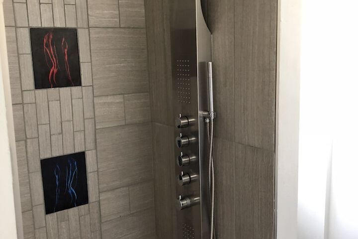 Room 19 of 70