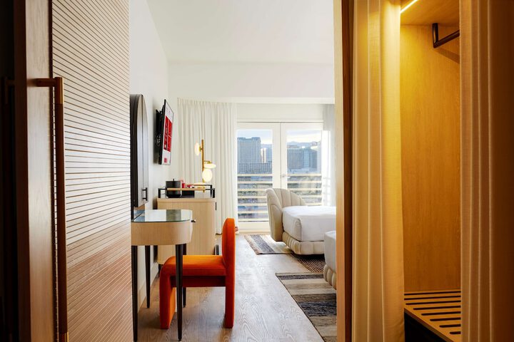 Room 56 of 201