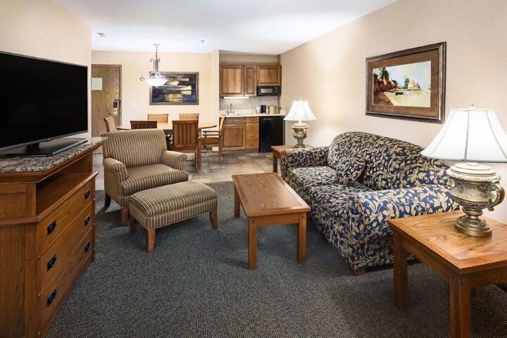 Arrowwood Resort Hotel and Conference Center - Alexandria MN