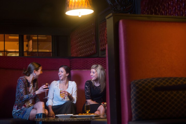Lounge 62 of 85