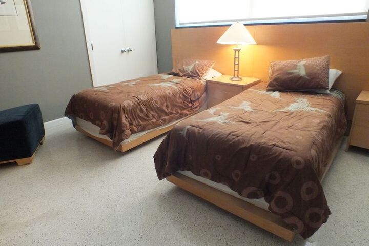 Room 123 of 184