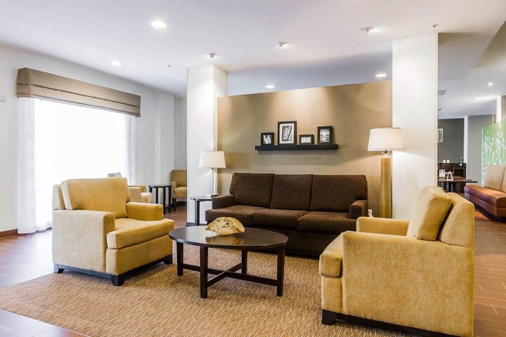 Hotel Interior 13 of 40
