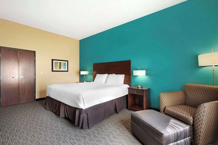 Room 34 of 53