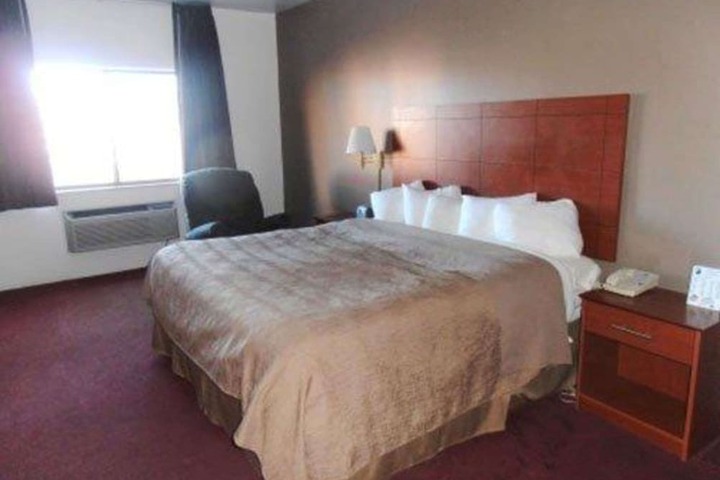 Room 16 of 25