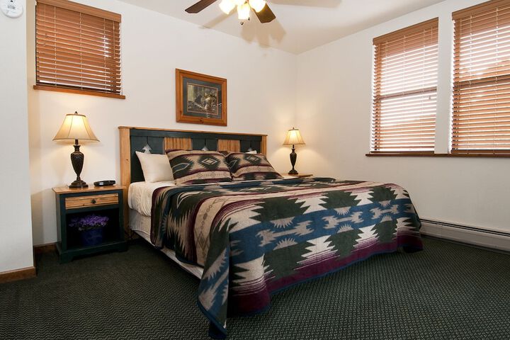 Room 44 of 82