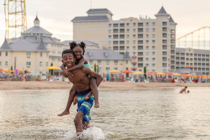 Cedar Points Hotel Breakers