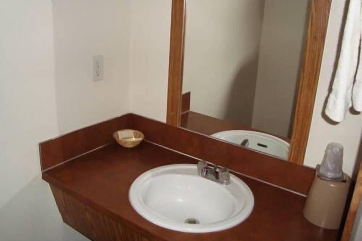 Room 14 of 18