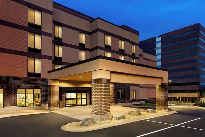 Home2 Suites by Hilton Denver West - Federal Center CO