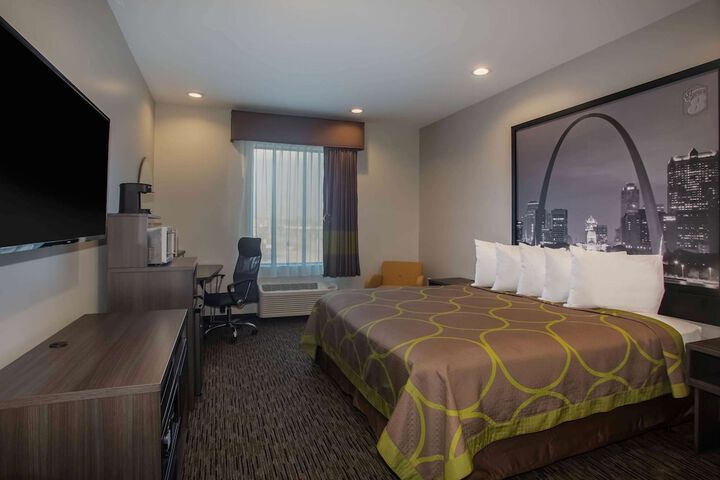 Room 20 of 33