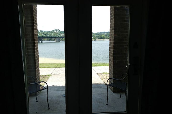 Room 21 of 35