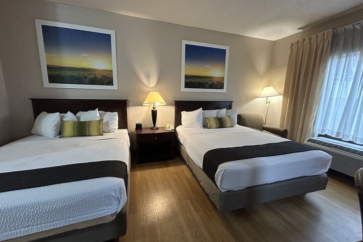 Room 11 of 20