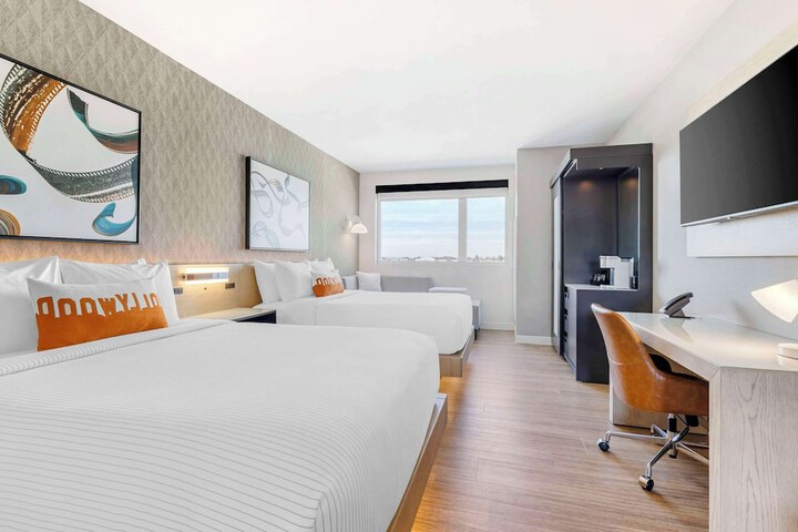 Room 47 of 94