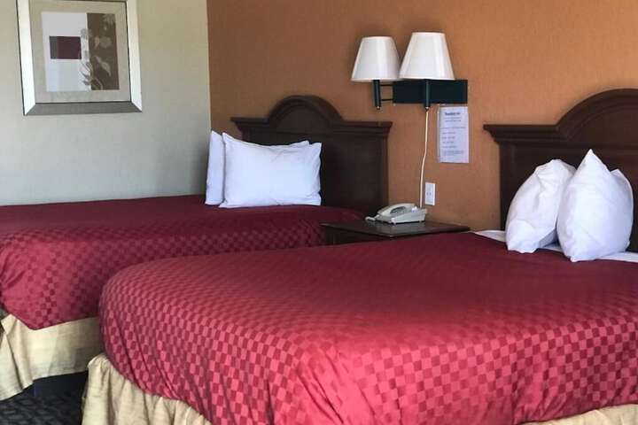 Stamford Inn