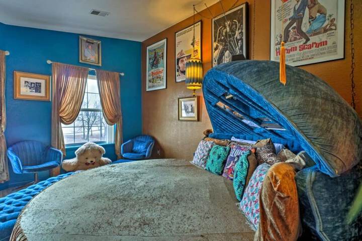 Room 47 of 88