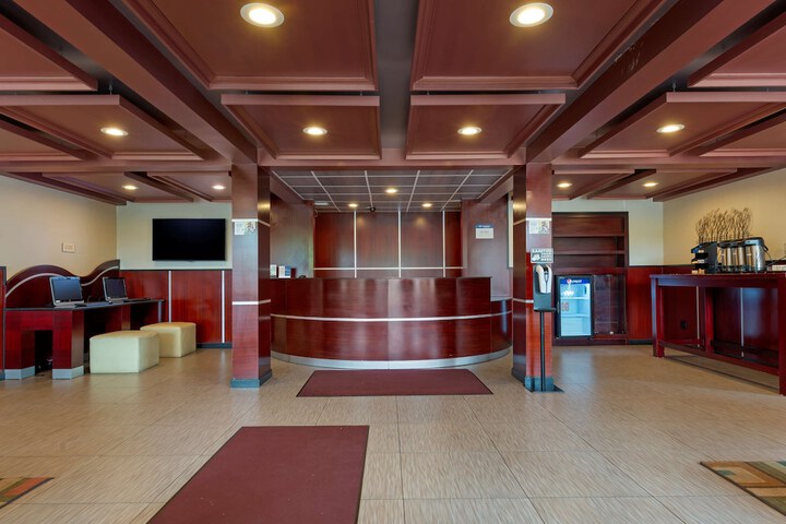 Hotel Interior 7 of 28