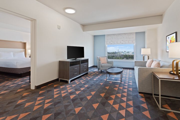 Room 60 of 100