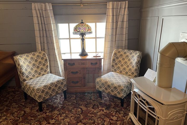 Room 33 of 39