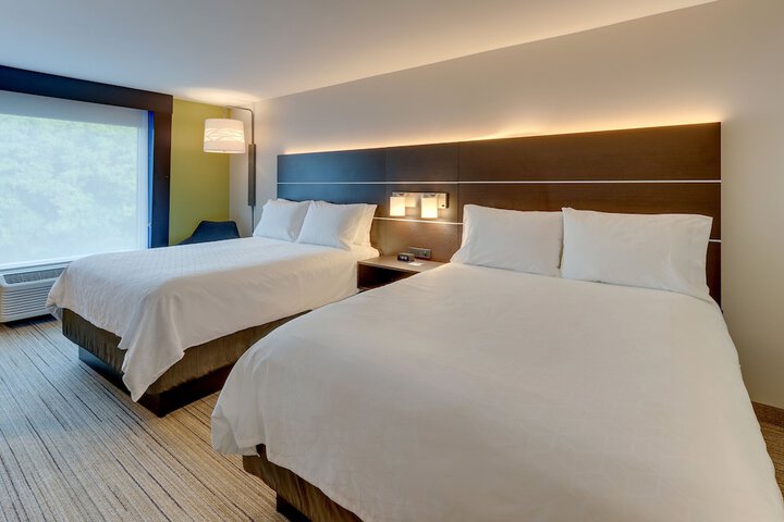 Room 25 of 51