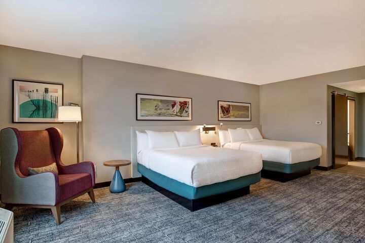 Room 36 of 61