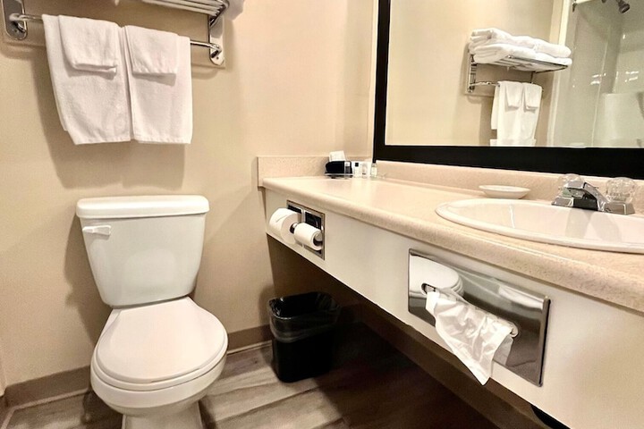 Room 4 of 26