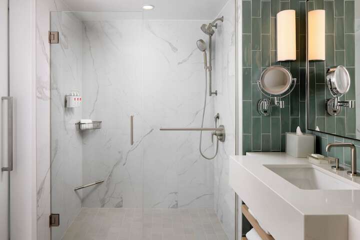 Loews Miami Beach Hotel – South Beach