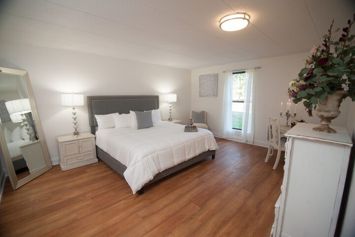 Room 30 of 38