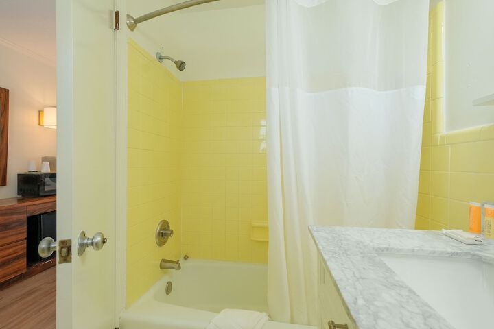 Bluff Shoal Motel