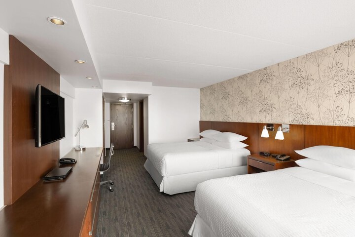 Lakeview Signature Trademark Collection by Wyndham