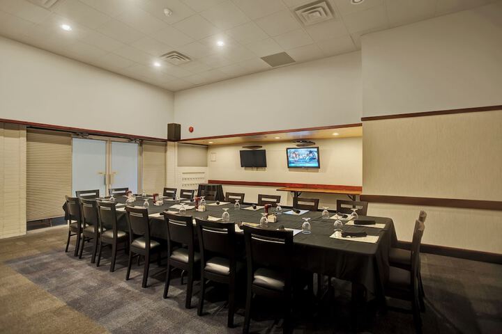 Superior Inn Hotel and Conference Centre Thunder Bay