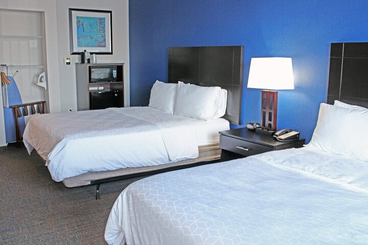 Room 17 of 41