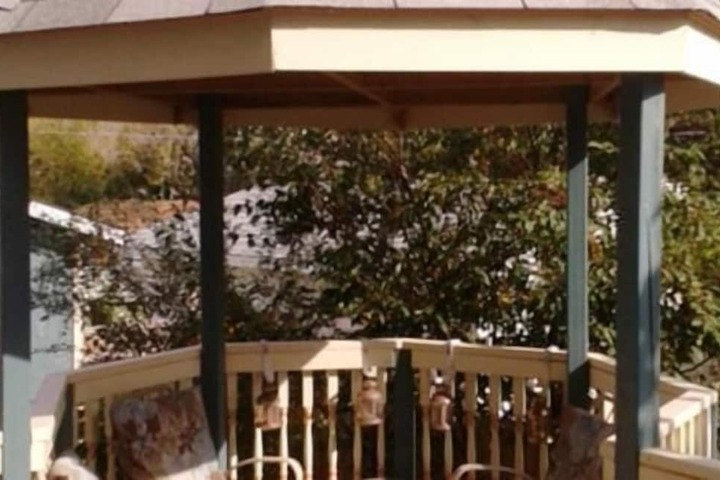 Hotel Exterior 43 of 46