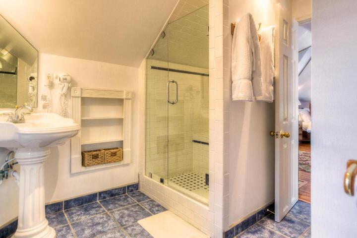 Key West Harbor Inn - Adults Only