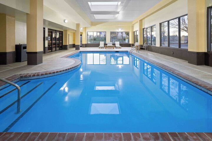 Pool 6 of 30