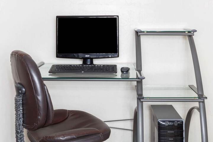 Business Center 15 of 15