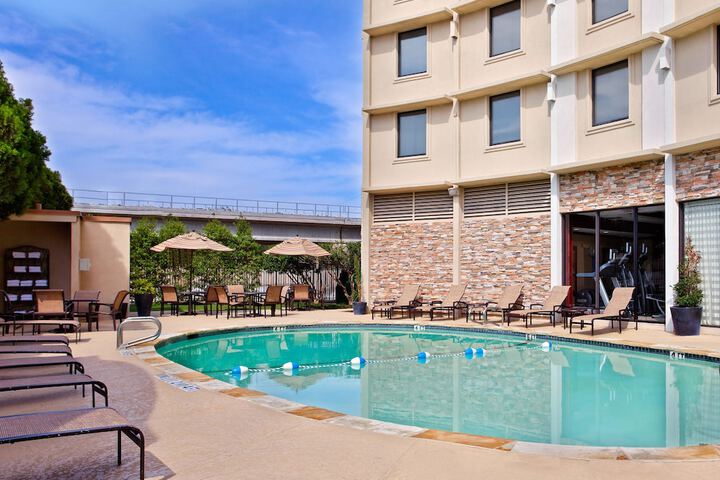 Holiday Inn Express Dallas Medical-Market Center by IHG