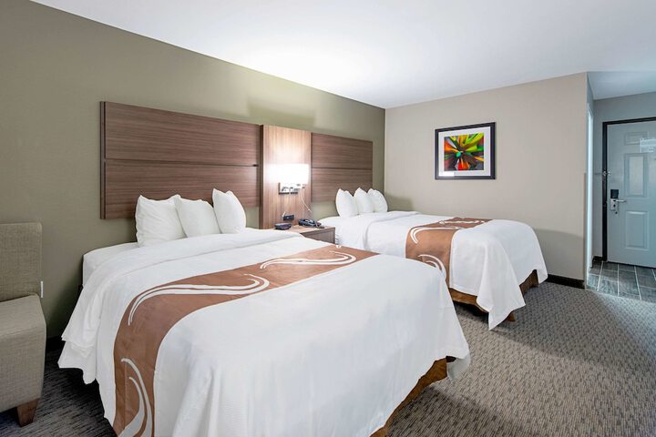 Room 21 of 37