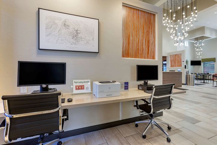 Business Center 69 of 69