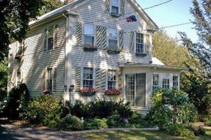Nichols Guest House B & B