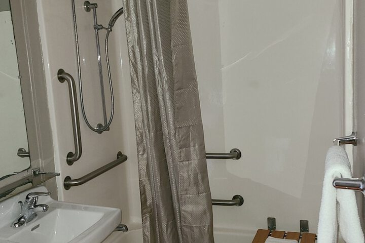 Room 12 of 22