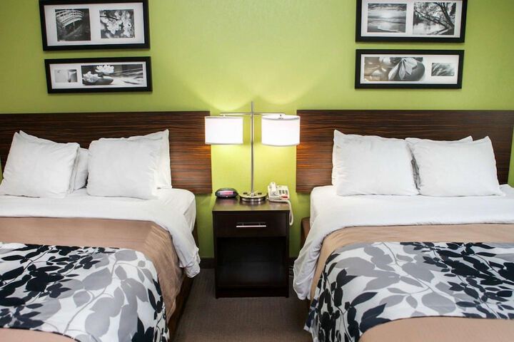Room 21 of 54