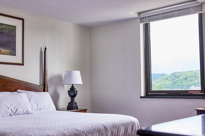 McLure House a Ramada by Wyndham