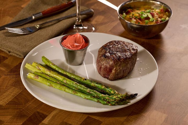 Dining 84 of 105