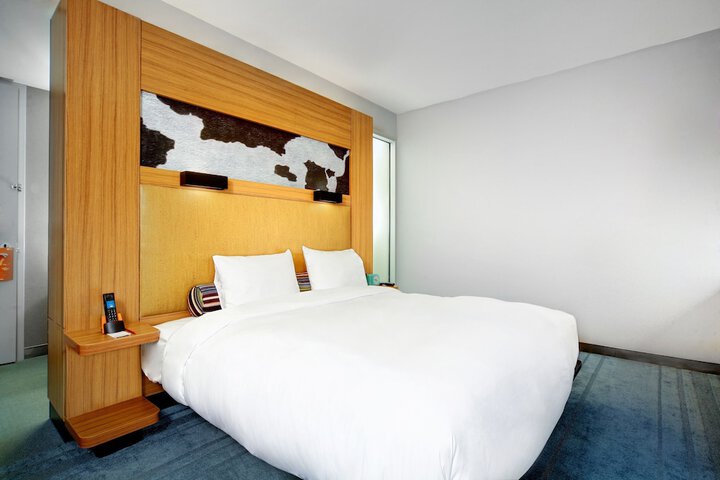 Room 14 of 20