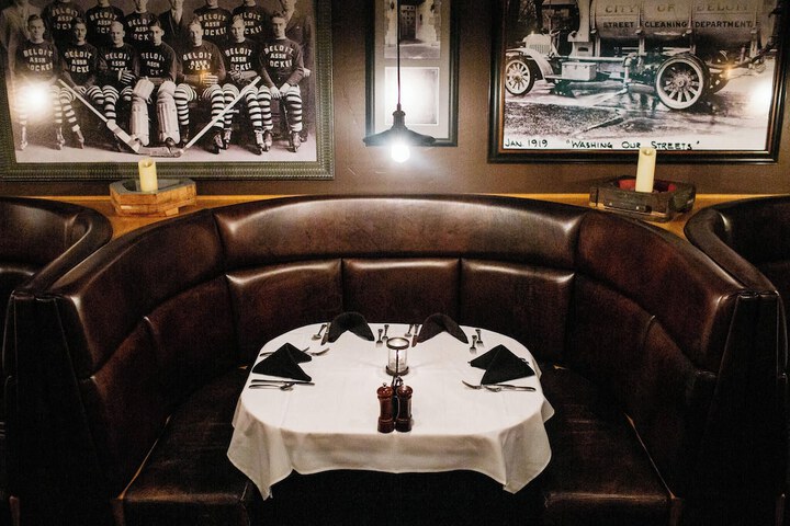 Dining 44 of 51