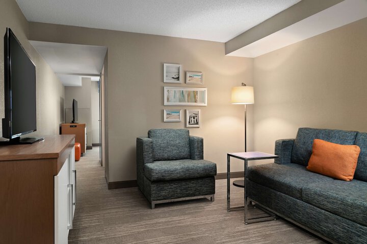 Room 43 of 59