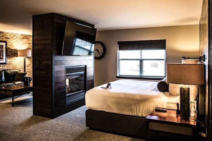 Room 41 of 51