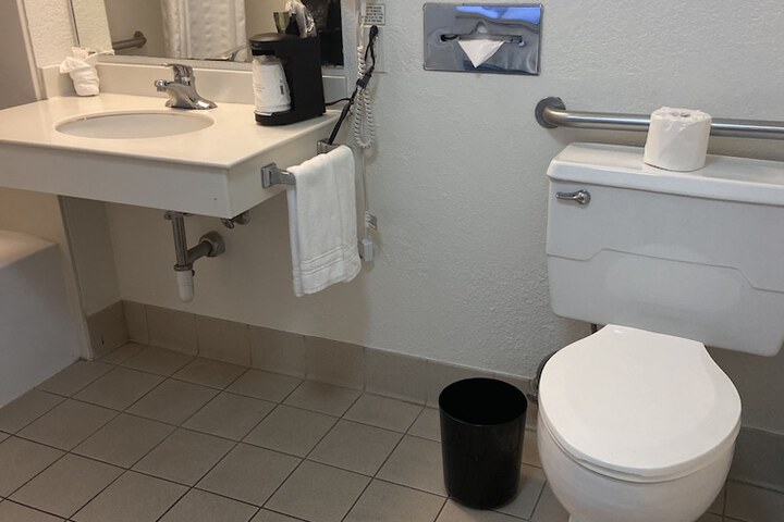 Room 14 of 20