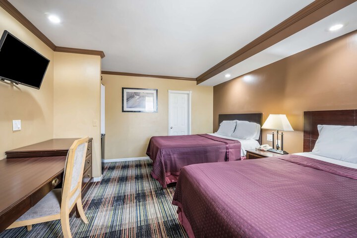 Room 25 of 56