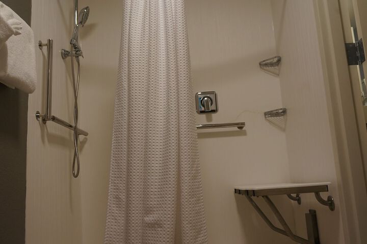 Room 55 of 100